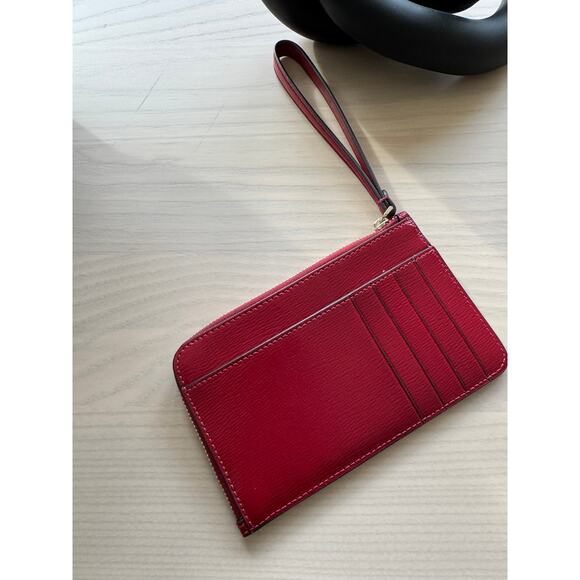 NWT Kate Spade lucy textured leather Small L-Zip Wristlet Red Jam $130 - Picture 3 of 7